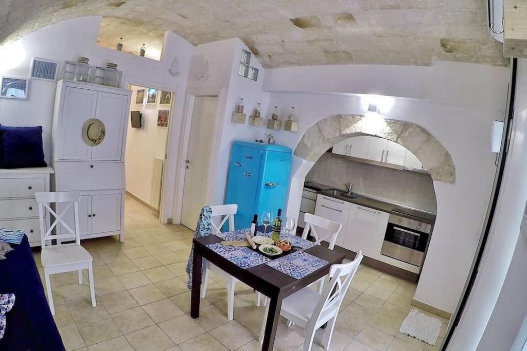 Monopoli Casa Vacanze Bagian luar foto
