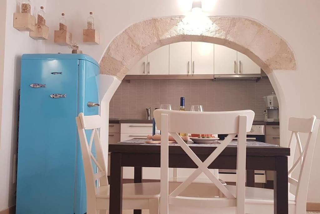 Monopoli Casa Vacanze Bagian luar foto