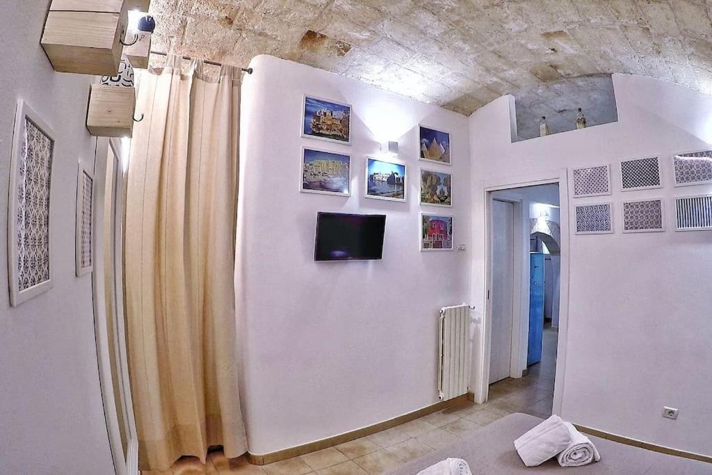 Monopoli Casa Vacanze Bagian luar foto