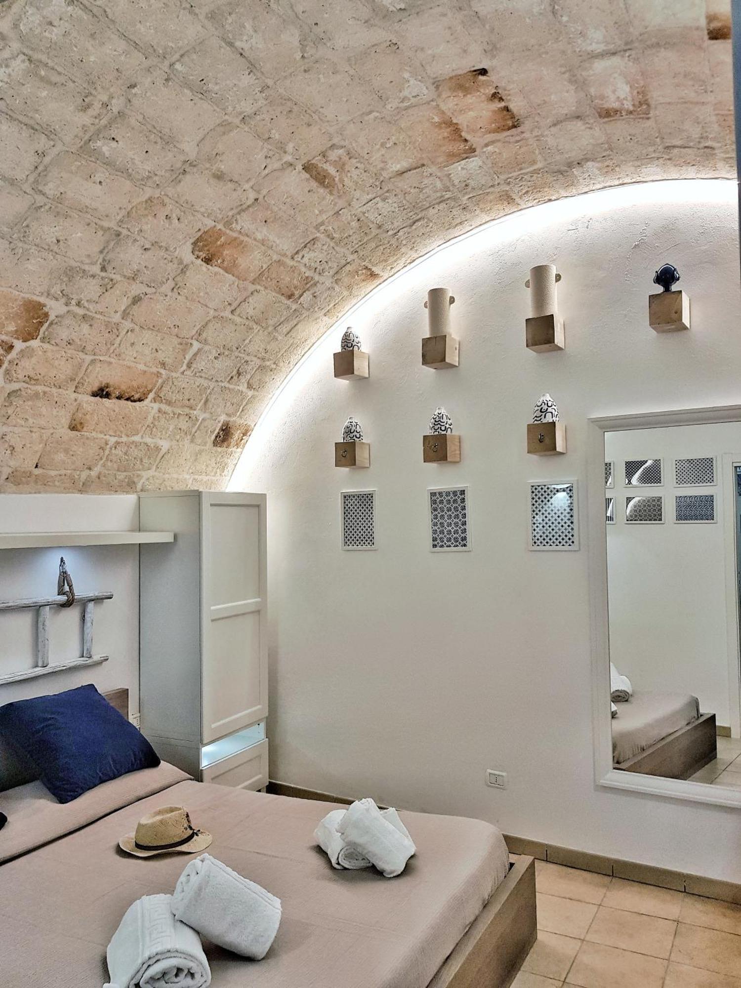 Monopoli Casa Vacanze Bagian luar foto